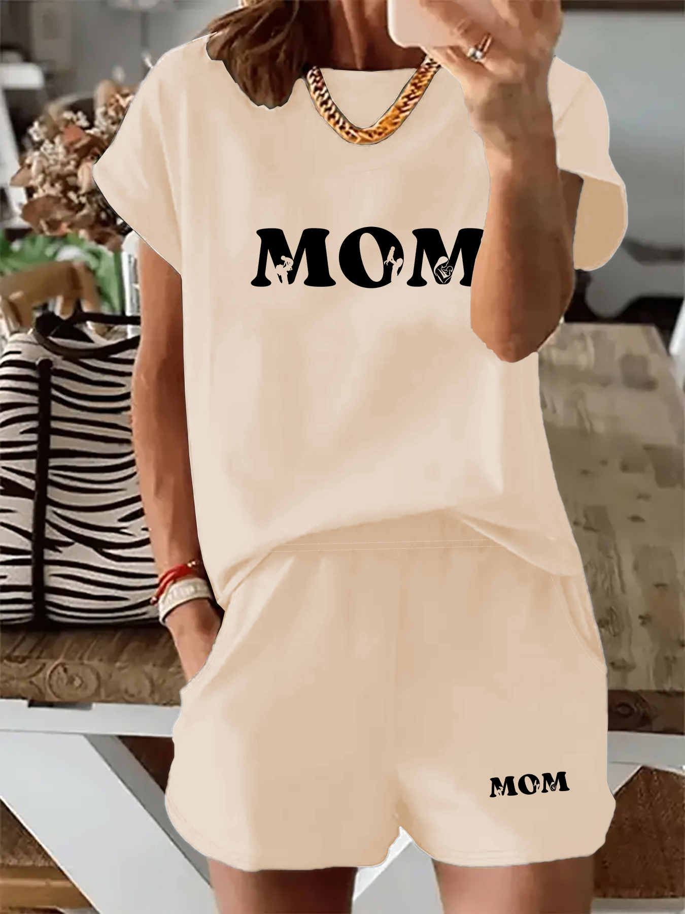 Women's Casual Outfit, a Must- - đánh giá và giá Summer Clothing Must Haves