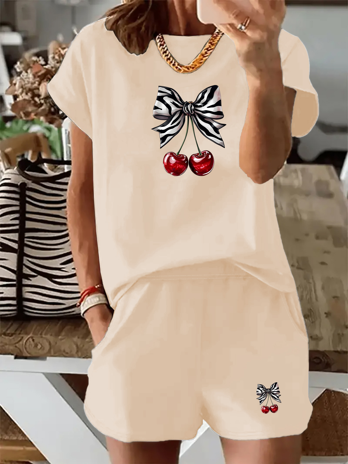 Women's Casual Outfit, a Must- - đánh giá và giá Summer Clothing Must Haves