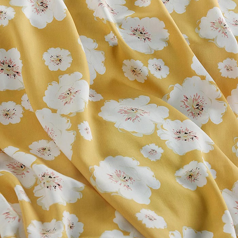 White Floral Printed on Lovely - đánh giá và giá Soft Summer Yellow Clothing