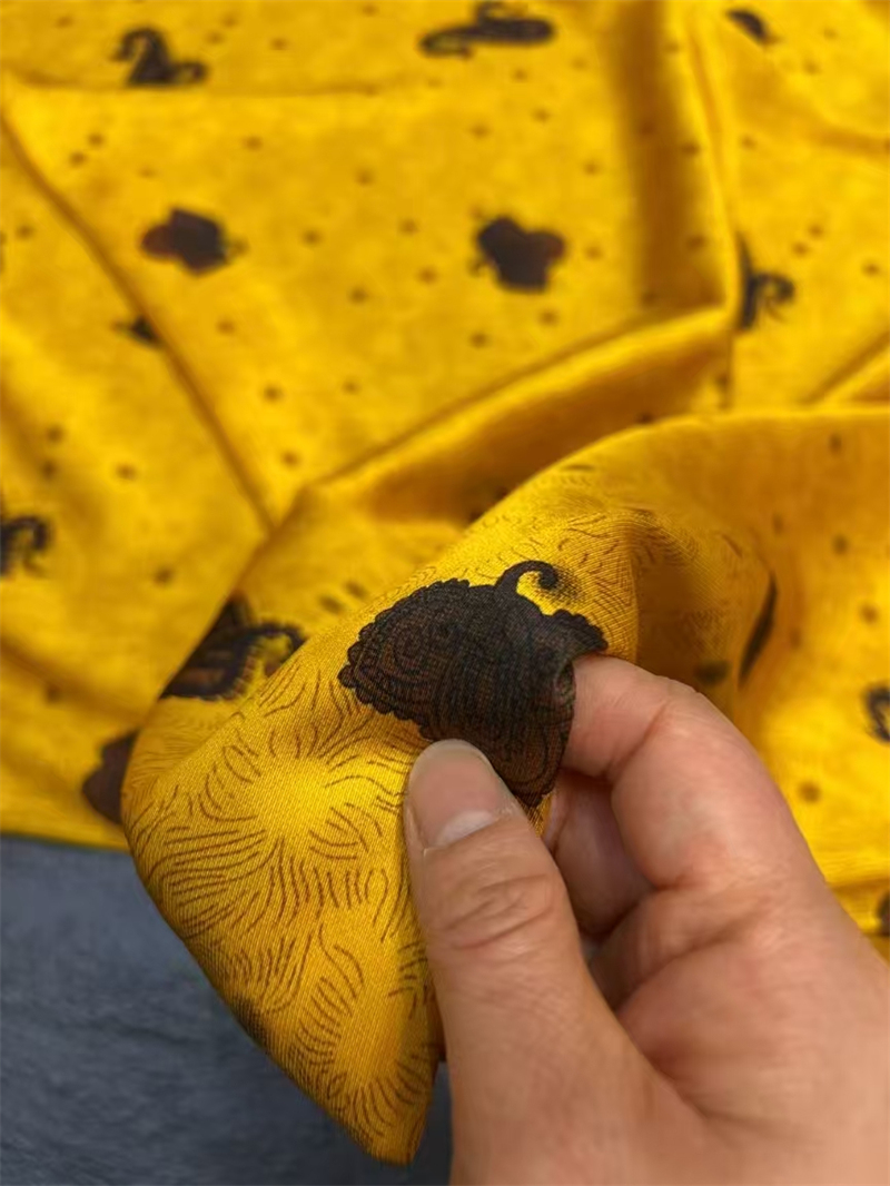 Summer Soft Breathable Yellow  - đánh giá và giá Soft Summer Yellow Clothing